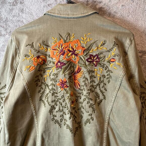 Chico’s Sage Green Utility Jacket Twill Embroidered Floral Women's Size 2 LG New - Picture 3 of 7